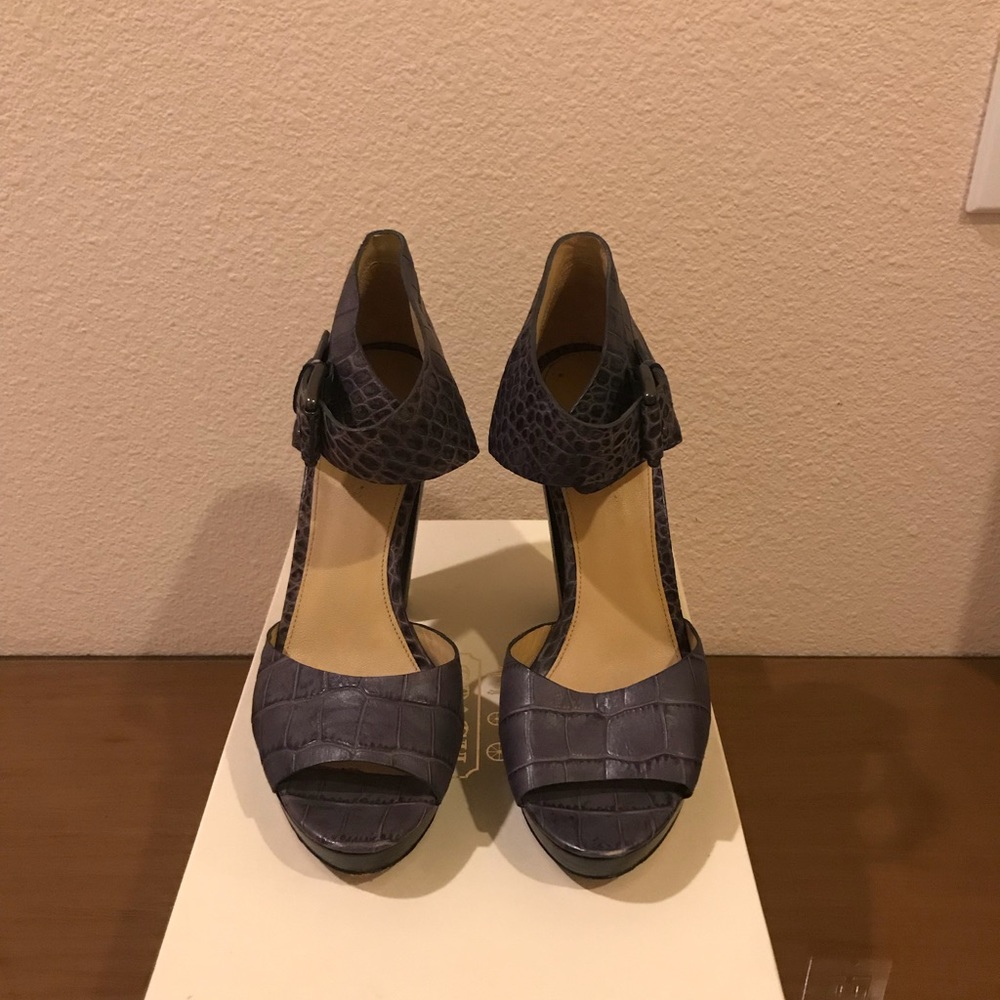 8.5 Coach heels